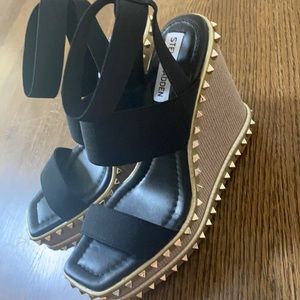 Steve Madden studded wedges